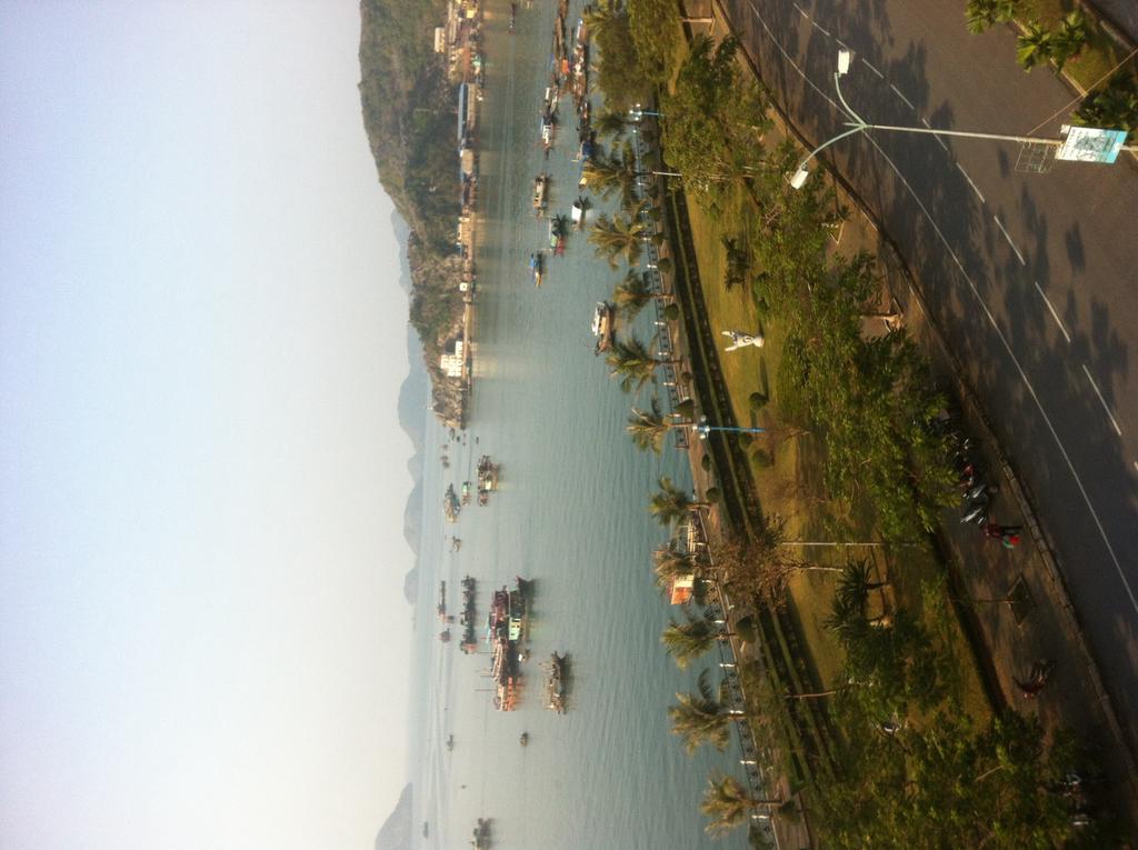 Thanh Tung Hotel Cat Ba Island ภายนอก รูปภาพ